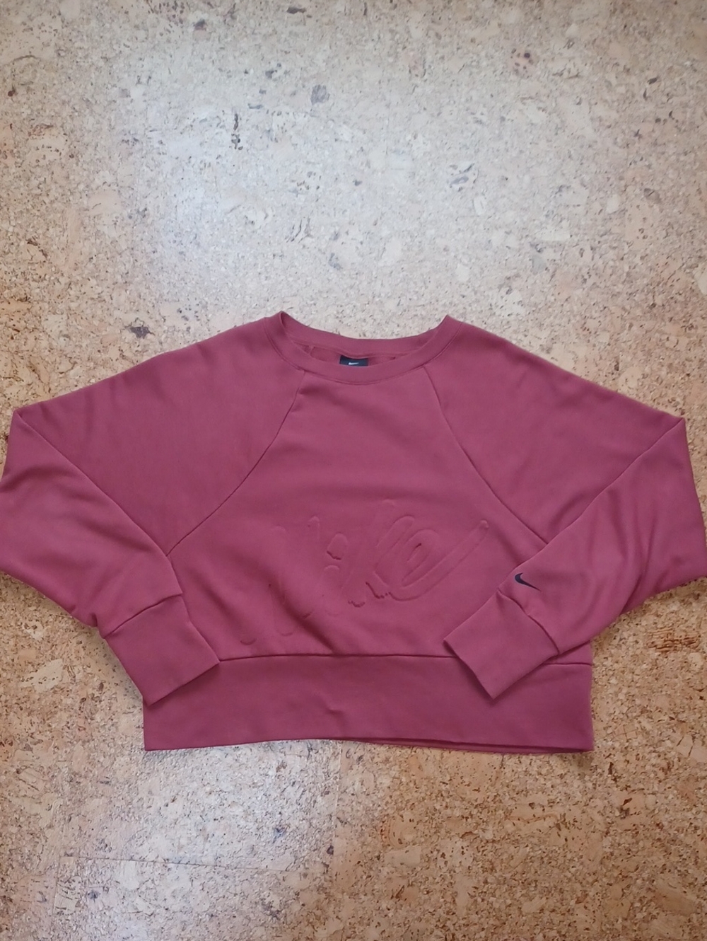Nike Dri-Fit Women's Red Embossed Dolman Sleeve Cropped Sweatshirt Size S